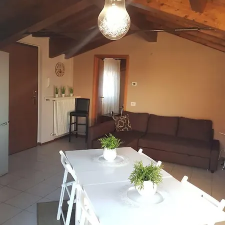 Apartamento Leonardo Da Vinci / Galeazzi *